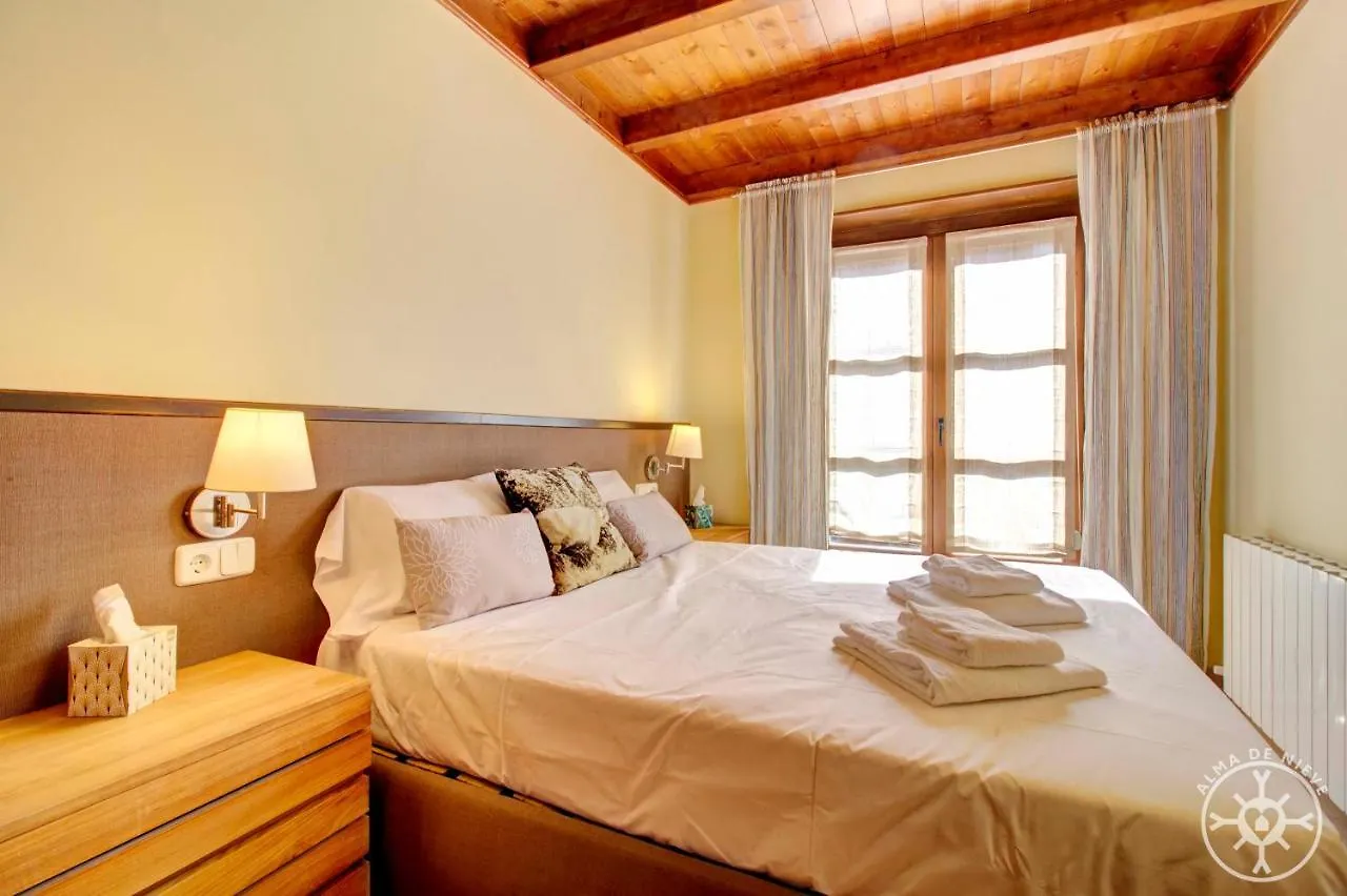 Peulha De Alma De Nieve Apartment Baqueira Beret Spain